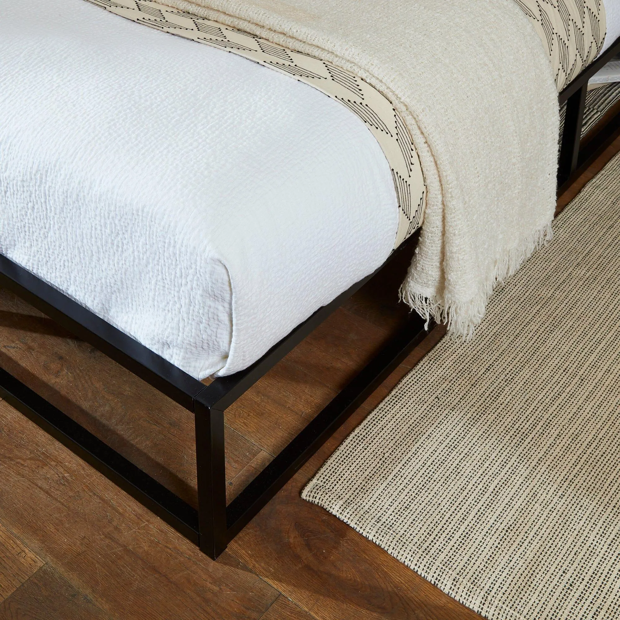 Indy King Size Platform Bed - Black Metal