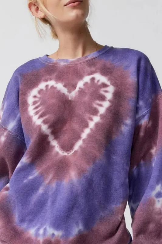 NUFIWI Tie Dye Heart Pattern Crew Neck Sweatshirt Long Sleeve Aesthetic Pink Pullover Tops Oversized Y2K Love Autumn Wear