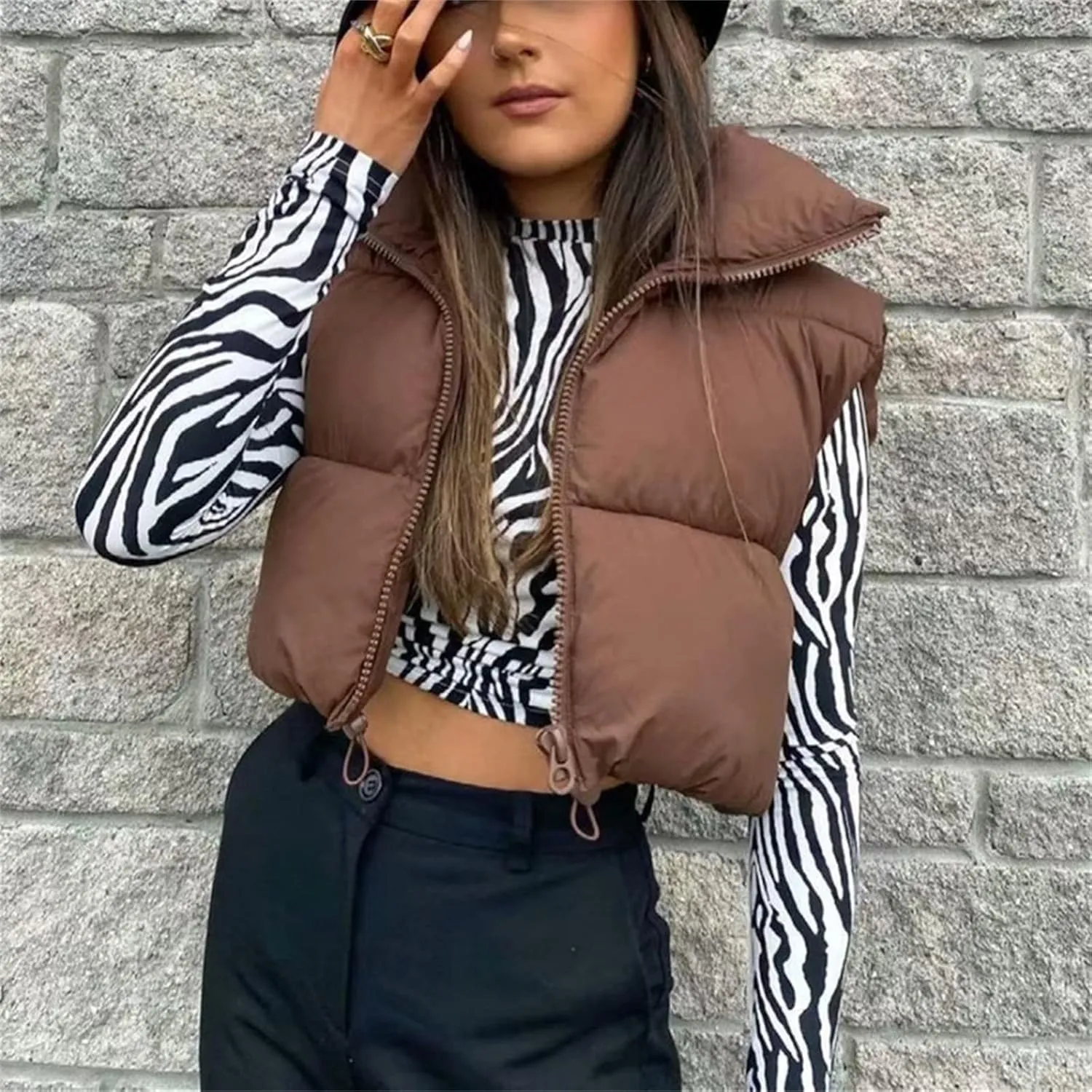 Women's Zip Up Cropped Quilted Puffer Vest Sleeveless Stand Collar Waistcoat Gilet Lightweight Winter Down Jacket