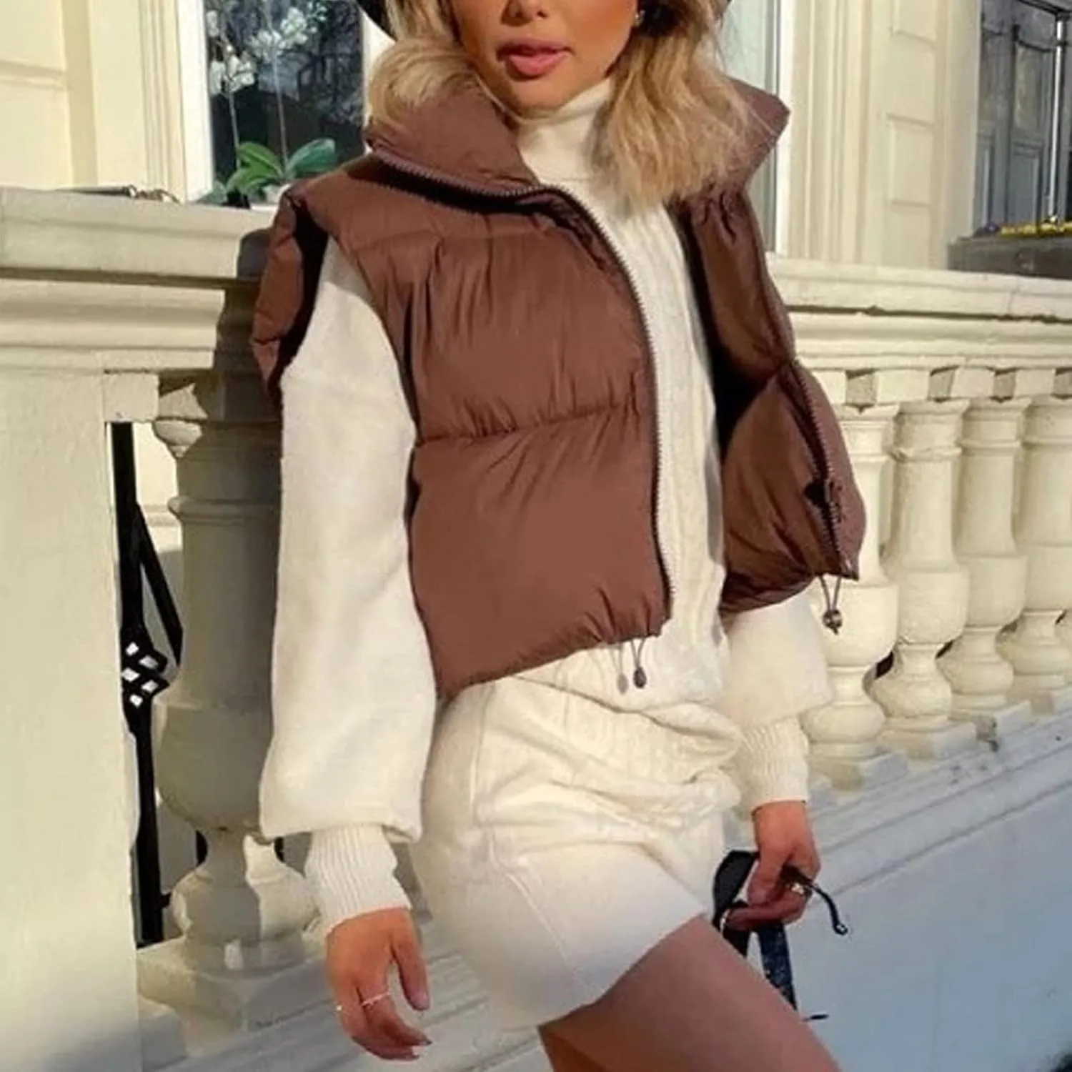 Women's Zip Up Cropped Quilted Puffer Vest Sleeveless Stand Collar Waistcoat Gilet Lightweight Winter Down Jacket